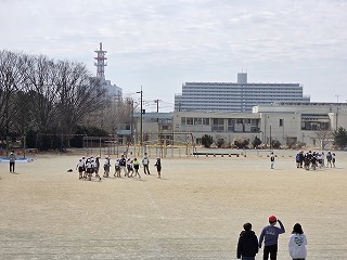 １
