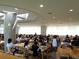 １