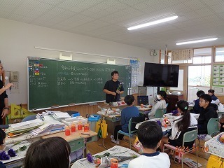 １