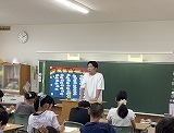１
