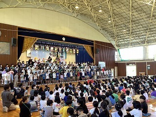 ２