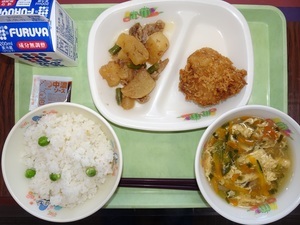 グリーンピースご飯
